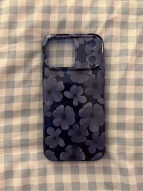 Velvet Caviar Navy Blue Floral iphone 17 pro max case
